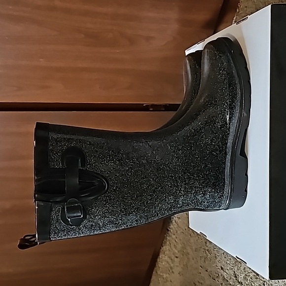 Capelli of New York Solid Glitter Sporty Ladies Black Rain Boots - Picture 2 of 4
